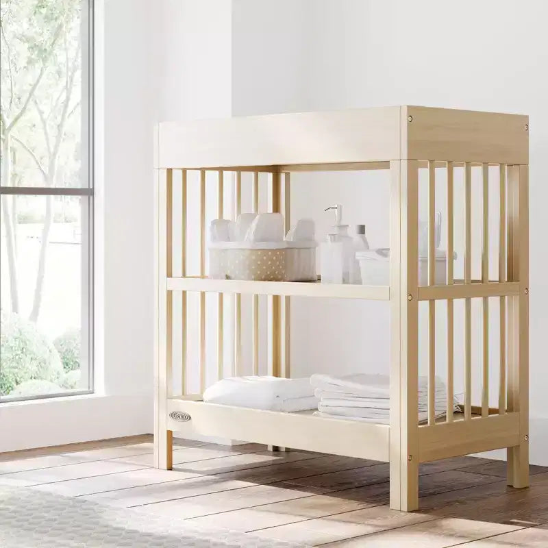 Table à langer avec matelas résistant à l'eau et 2 étagères ouvertes – Certifié GREENGUARD Gold, Blanc