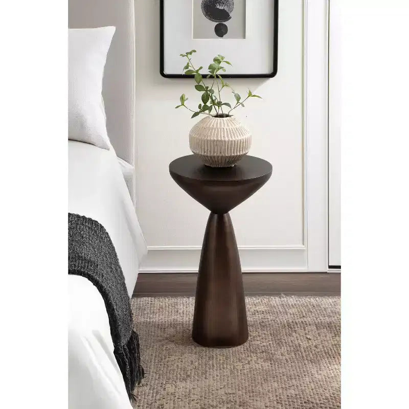 Table d'appoint ronde en métal – Table d'appoint sculpturale en bronze, 31,75 x 57,15 cm