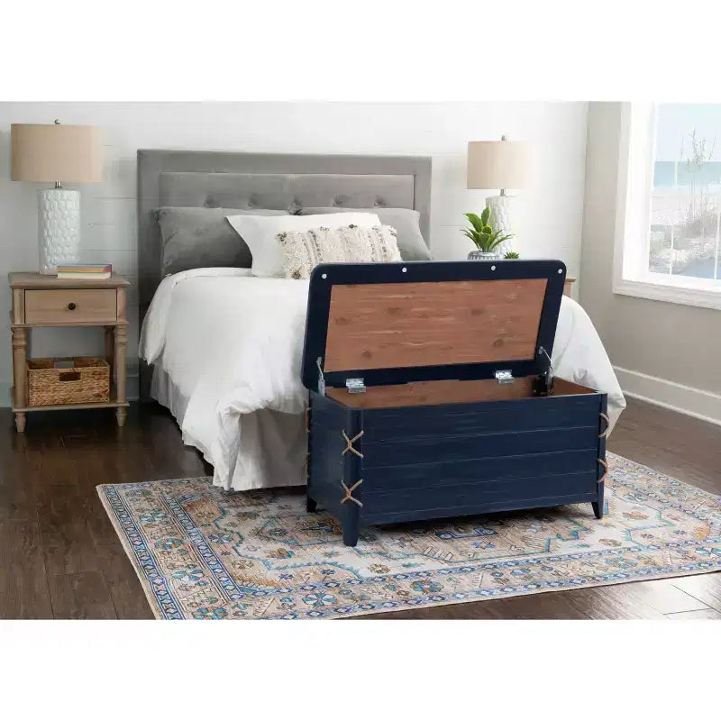 Commode en cèdre
